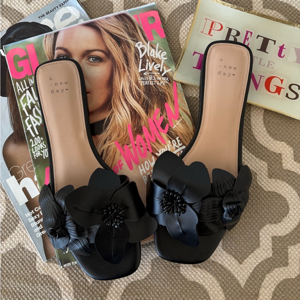 a new day black slide sandals; size 8; worn once for pictures - Picture 2 of 5